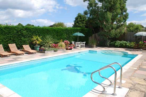 swimming pool services