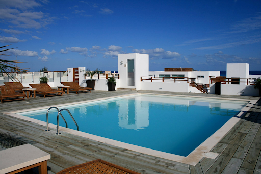 best swimming pool construction in Pune